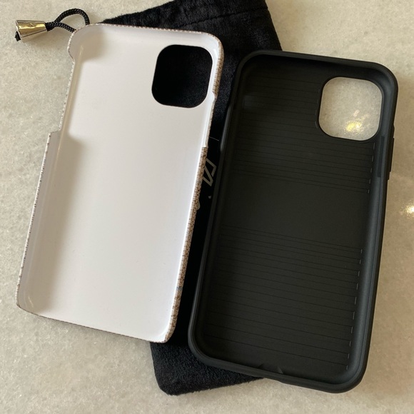 BRAND NEW BURGA phone case. - Picture 4 of 5